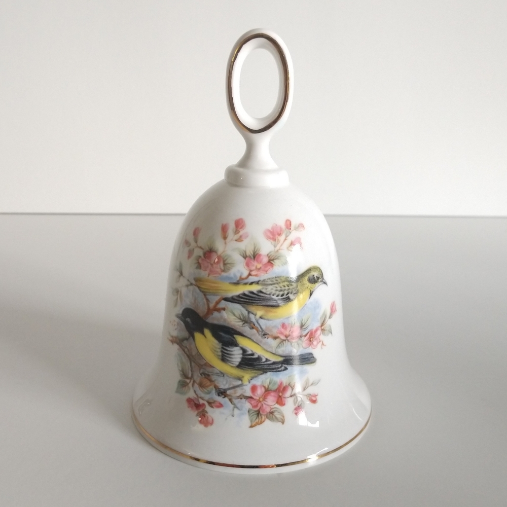 Queen's 🇬🇧 Made in England Decorative Bell 4.5"